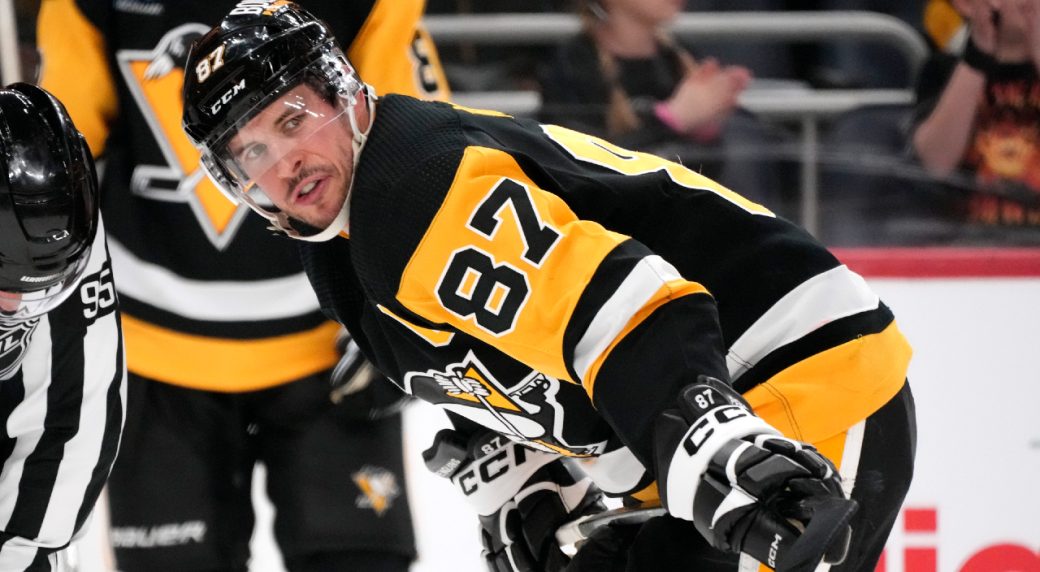 Penguins’ Sidney Crosby has eventful end to second period vs. Maple Leafs
