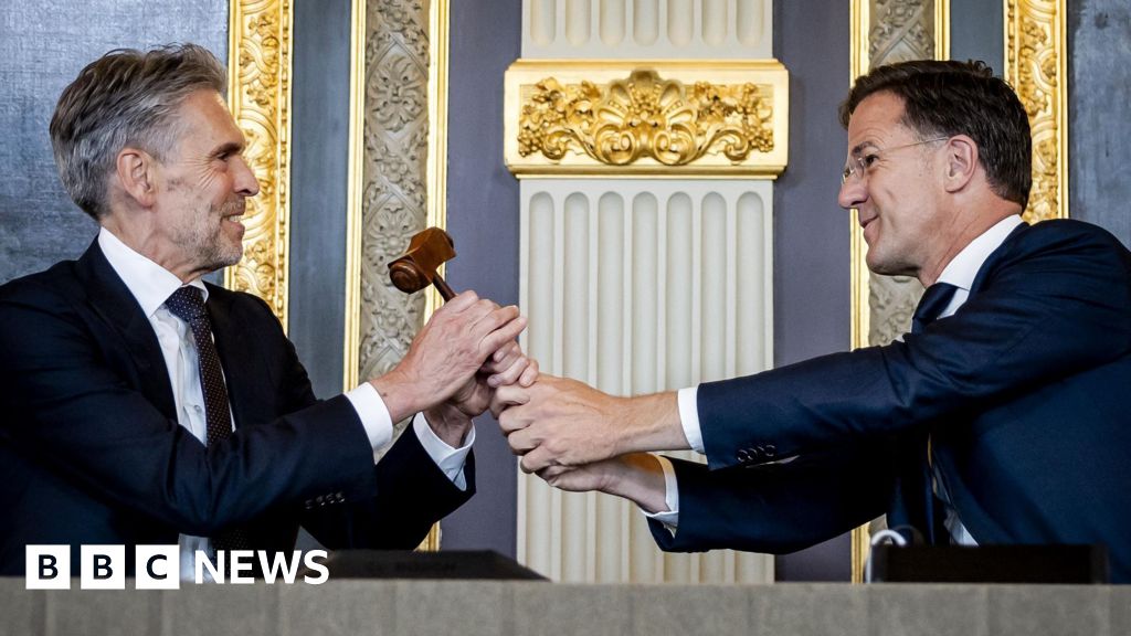 Dutch government finally sworn in after Wilders election win