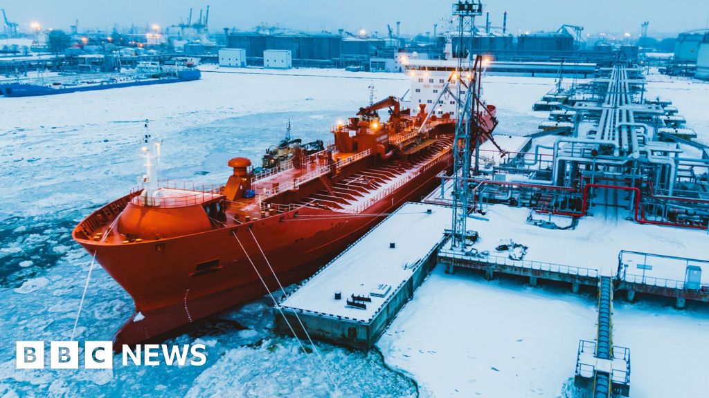 Arctic ‘dirty oil’ ban comes into force for ships