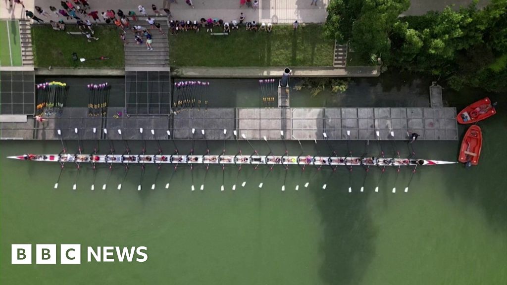 World’s longest rowing boat to take part in Olympic torch relay